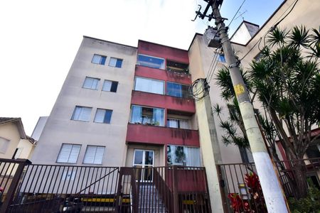 Apartamento para alugar com 74m², 2 quartos e 1 vaga Apartamento para alugar com 74m², 2 quartos e 1 vagaFachada