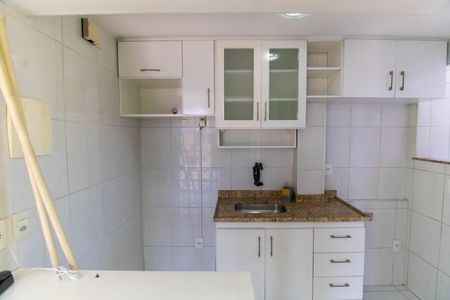 Apartamento à venda com 72m², 2 quartos e 1 vagaCozinha e Área de Serviço