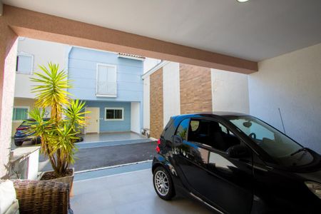 Casa de condomínio à venda com 133m², 3 quartos e 2 vagas Casa de condomínio à venda com 133m², 3 quartos e 2 vagasGaragem