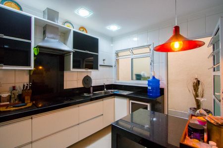 Casa de condomínio à venda com 133m², 3 quartos e 2 vagas Casa de condomínio à venda com 133m², 3 quartos e 2 vagasCozinha