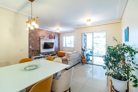Apartamento para alugar com 104m², 3 quartos e 2 vagas Apartamento para alugar com 104m², 3 quartos e 2 vagasSala