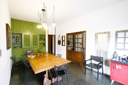 Casa à venda com 381m², 7 quartos e 2 vagasSala 1