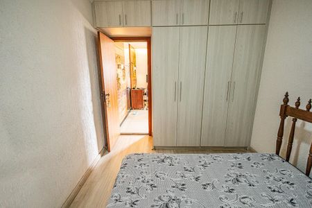 Apartamento à venda com 169m², 3 quartos e 2 vagas Apartamento à venda com 169m², 3 quartos e 2 vagasQuarto 2