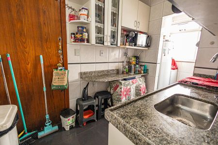 Apartamento à venda com 169m², 3 quartos e 2 vagas Apartamento à venda com 169m², 3 quartos e 2 vagasCozinha