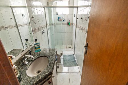 Apartamento à venda com 169m², 3 quartos e 2 vagas Apartamento à venda com 169m², 3 quartos e 2 vagasBanheiro do Quarto 1