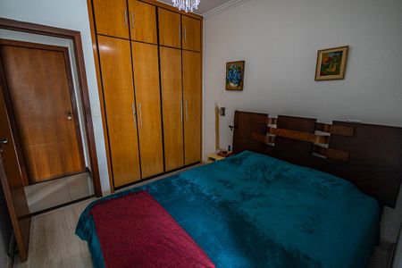 Apartamento à venda com 169m², 3 quartos e 2 vagas Apartamento à venda com 169m², 3 quartos e 2 vagasQuarto 1