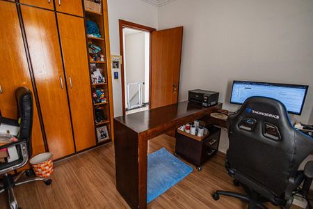 Apartamento à venda com 169m², 3 quartos e 2 vagas Apartamento à venda com 169m², 3 quartos e 2 vagasQuarto 4