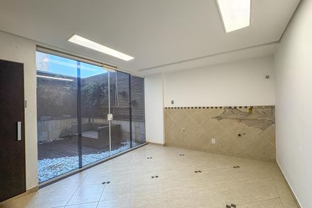 Casa de condomínio à venda com 342m², 3 quartos e 2 vagasÁrea comum