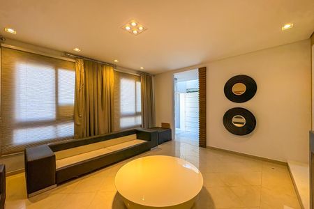 Casa de condomínio à venda com 342m², 3 quartos e 2 vagasSala