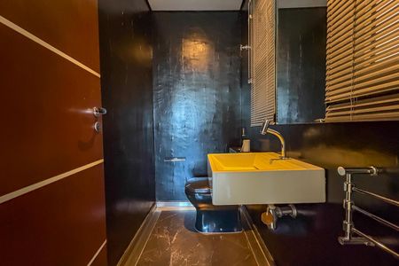 Casa de condomínio à venda com 342m², 3 quartos e 2 vagasLavabo