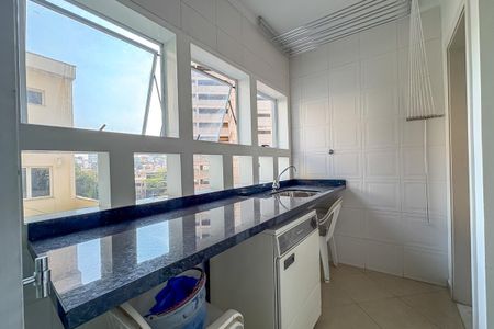 Casa de condomínio à venda com 342m², 3 quartos e 2 vagasÁrea de Serviço