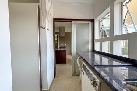 Casa de condomínio à venda com 342m², 3 quartos e 2 vagasÁrea de Serviço