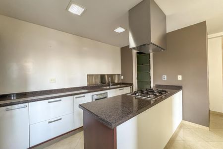 Casa de condomínio à venda com 342m², 3 quartos e 2 vagasCozinha