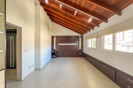 Casa de condomínio à venda com 342m², 3 quartos e 2 vagasSuíte 3