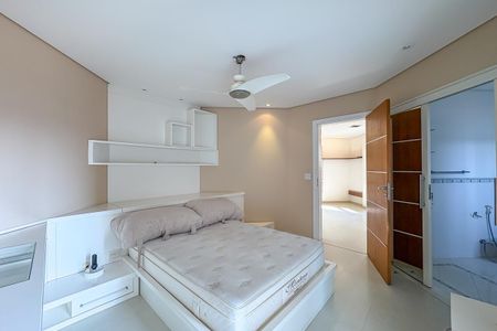 Casa de condomínio à venda com 342m², 3 quartos e 2 vagasSuíte 1