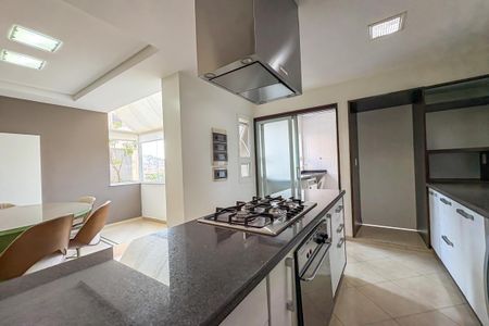 Casa de condomínio à venda com 342m², 3 quartos e 2 vagasCozinha