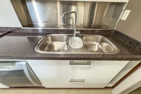 Casa de condomínio à venda com 342m², 3 quartos e 2 vagasCozinha