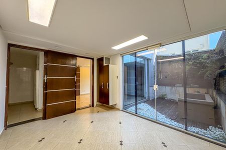 Casa de condomínio à venda com 342m², 3 quartos e 2 vagasÁrea comum