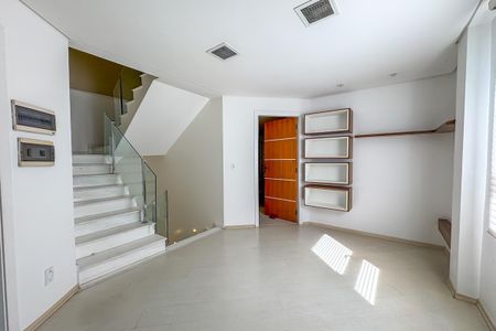 Casa de condomínio à venda com 342m², 3 quartos e 2 vagasEscritório