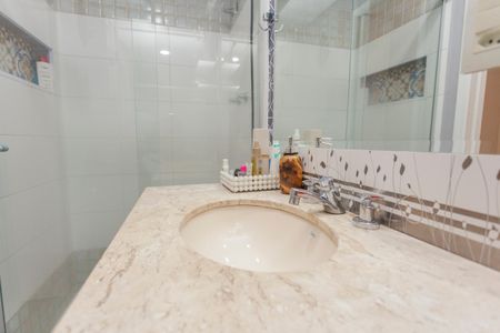 Casa à venda com 65m², 1 quarto e 2 vagasBanheiro