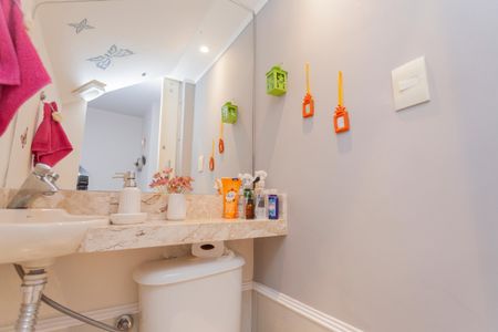 Casa à venda com 65m², 1 quarto e 2 vagasLavabo