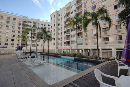 Apartamento para alugar com 60m², 2 quartos e 1 vaga Apartamento para alugar com 60m², 2 quartos e 1 vagaÁrea comum - Piscina