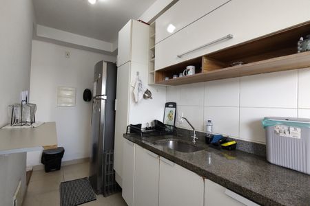 Apartamento para alugar com 60m², 2 quartos e 1 vaga Apartamento para alugar com 60m², 2 quartos e 1 vagaCozinha - Armários
