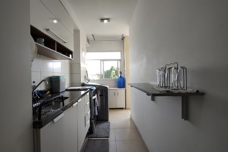 Apartamento para alugar com 60m², 2 quartos e 1 vaga Apartamento para alugar com 60m², 2 quartos e 1 vagaCozinha - Armários
