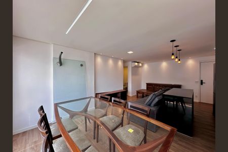 Apartamento para alugar com 70m², 2 quartos e 1 vaga Apartamento para alugar com 70m², 2 quartos e 1 vagaSala