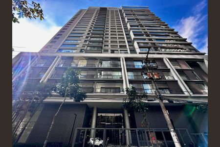 Apartamento para alugar com 70m², 2 quartos e 1 vaga Apartamento para alugar com 70m², 2 quartos e 1 vagaFachada