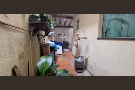 Casa à venda com 110m², 3 quartos e 3 vagasQuintal