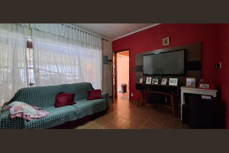 Casa à venda com 110m², 3 quartos e 3 vagasSala