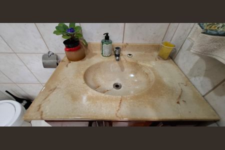 Casa à venda com 110m², 3 quartos e 3 vagasBanheiro de Serviço