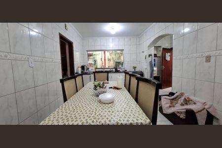 Casa à venda com 110m², 3 quartos e 3 vagasCozinha