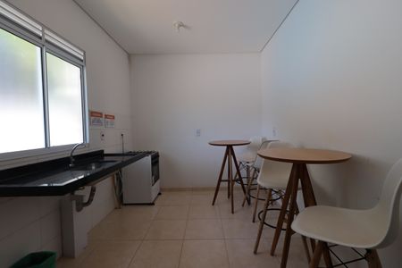 Apartamento para alugar com 46m², 2 quartos e 1 vagaÁrea comum - Salão de festas