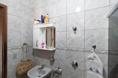 Casa à venda com 270m², 3 quartos e 6 vagasBanheiro da suíte - Casa 2