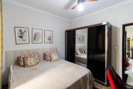 Casa à venda com 270m², 3 quartos e 6 vagasQuarto 2 - Casa 1