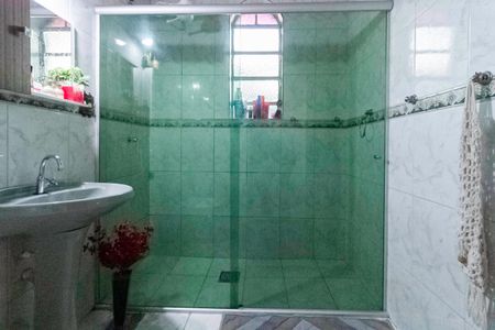 Casa à venda com 270m², 3 quartos e 6 vagasBanheiro social - Casa 1