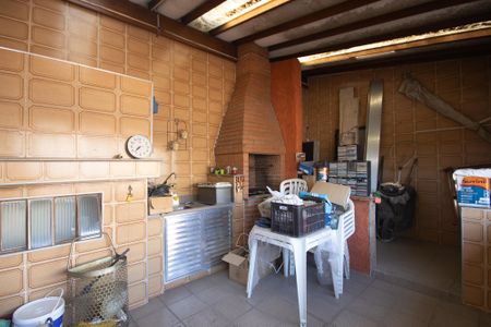 Casa à venda com 234m², 4 quartos e 2 vagasChurrasqueira