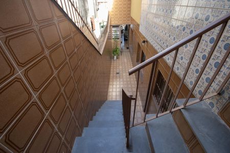 Casa à venda com 234m², 4 quartos e 2 vagasEscada