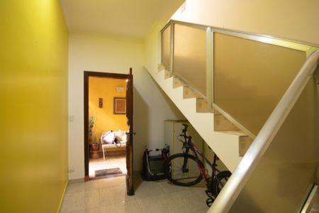 Casa à venda com 234m², 4 quartos e 2 vagasHall