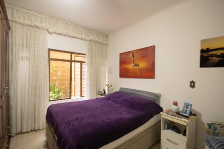 Casa à venda com 234m², 4 quartos e 2 vagasQuarto 2