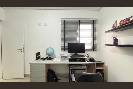 Apartamento à venda com 140m², 2 quartos e 2 vagasQuarto