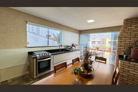 Apartamento à venda com 140m², 2 quartos e 2 vagasCobertura