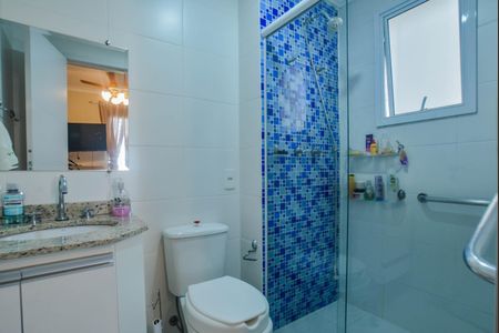 Apartamento à venda com 84m², 3 quartos e 2 vagasBanheiro da Suíte