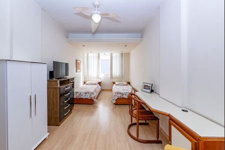 Apartamento à venda com 148m², 4 quartos e 2 vagasQuarto 1