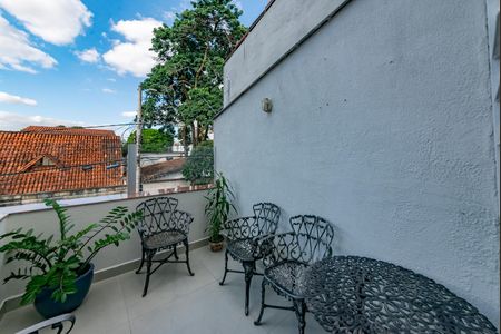 Apartamento à venda com 148m², 4 quartos e 2 vagasVaranda