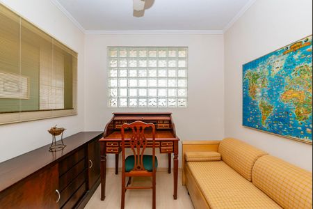 Apartamento à venda com 148m², 4 quartos e 2 vagasEscritório