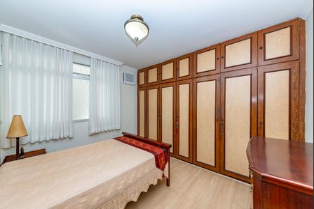 Apartamento à venda com 148m², 4 quartos e 2 vagasSuíte