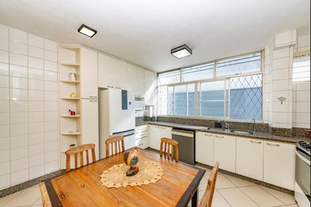 Apartamento à venda com 148m², 4 quartos e 2 vagasCozinha